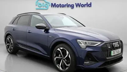 Begagnad Audi e-tron Black Edition 230 kW (313 HK) 2022 SUV