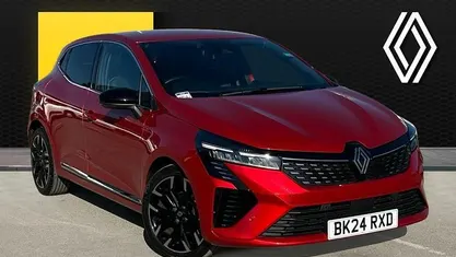 Used Renault Clio V Techno 90 HP (66 kW) 2024 Red Hatchback