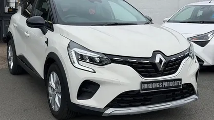 Used Renault Captur Iconic 131 HP (96 kW) 2020 SUV