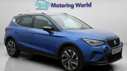 Begagnad Seat Arona FR Sport 110 HK (80 kW) 2022 Blå SUV