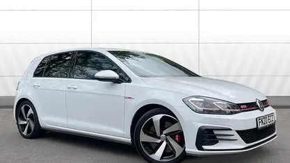 Begagnad VW Golf VIII GTI 245 HK (180 kW) 2020 Vit Halvkombi