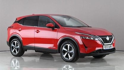 Used Nissan Qashqai N-Connecta 190 HP (139 kW) 2023 Red SUV