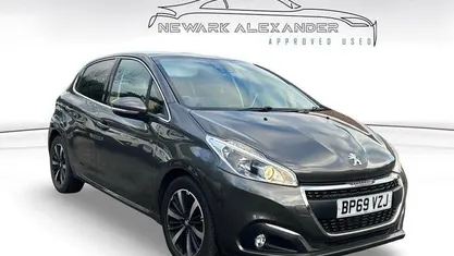 Used 2019 Peugeot 208 Hatchback | £9,199 (Fair price)