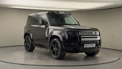 Used Land Rover Defender HSE Dynamic 300 HP (220 kW) 2023 Santorini black SUV
