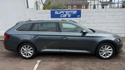 Usado Skoda Superb SE Technology 150 CV (110 kW) 2018 Familiar