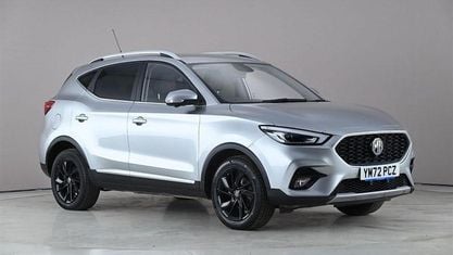 Usado MG ZS Exclusive 106 HP (77 kW) 2023 Prateado SUV