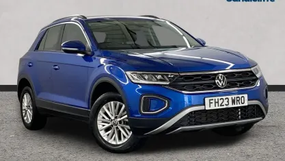 Used VW T-Roc Life 150 HP (110 kW) 2025 Blue SUV
