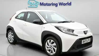 Używany Toyota Aygo X PURE 72 KM (52 kW) 2025 SUV
