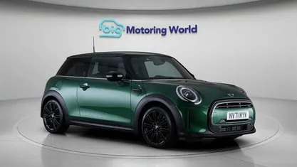 Used Mini Cooper Exclusive 136 HP (100 kW) 2022 Green Hatchback
