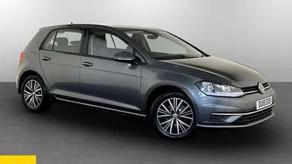 Used VW Golf VII SE 125 HP (91 kW) 2018 Hatchback