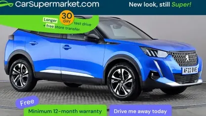Usado Peugeot 2008 GTi 131 HP (96 kW) 2022 Azul SUV