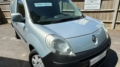 Used Renault Kangoo 68 HP (50 kW) 2010 Grey Van