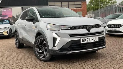 Begagnad Renault Symbioz Iconic Esprit Alpine 143 HK (105 kW) 2025 SUV