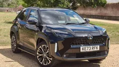 Black Used 2024 Toyota Yaris Cross SUV | £24,190 (Fair price)