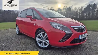 Used Vauxhall Zafira Tourer SRi 140 HP (102 kW) 2016 Red MPV