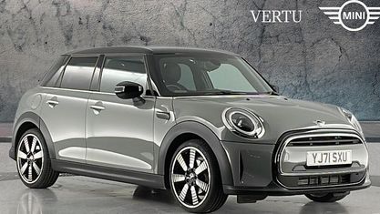 Używany Mini Cooper Exclusive 136 KM (100 kW) 2022 Hatchback