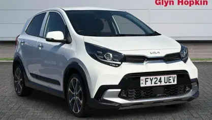 Used Kia Picanto X-Line 67 HP (49 kW) 2024 White Hatchback