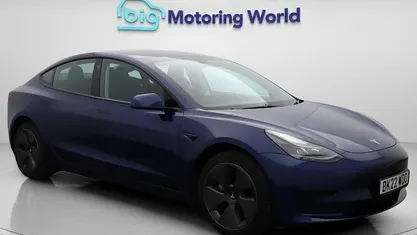 Blue Used 2021 Tesla Model 3 Standard Range Plus Sedan | £17,050 (Fair price)