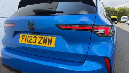 Used Vauxhall Astra 131 HP (96 kW) 2025 Blue Estate