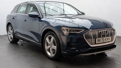 Used 2022 Audi e-tron Design SUV | £16,350 (Super price)