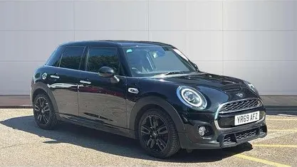 Used Mini Cooper S Comfort 192 HP (141 kW) 2019 Hatchback