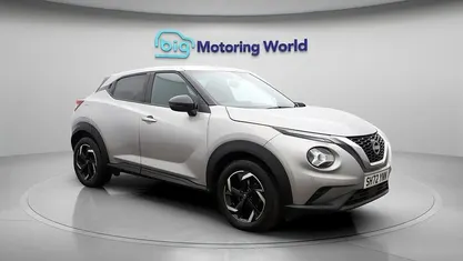 Used Nissan Juke N-Connecta 114 HP (83 kW) 2023 Silver SUV