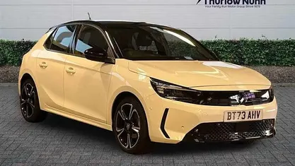 Used Vauxhall Corsa 75 HP (55 kW) 2023 White Hatchback