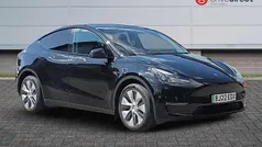 Metallic diamond black Used 2022 Tesla Model Y Long Range SUV | £26,000 (Fair price)