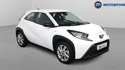 Used Toyota Aygo X PURE 72 HP (52 kW) 2025 SUV