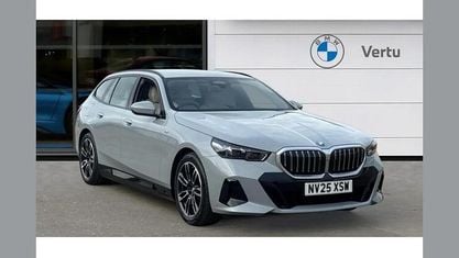 Begagnad BMW 530e M Sport 299 HK (219 kW) 2025 Grå Kombi