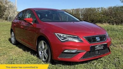Używany Seat Leon FR 131 KM (96 kW) 2019 Czerwony Hatchback