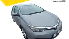 Grey Used 2018 Toyota Auris Hybrid Hatchback | £10,488 (Fair price)