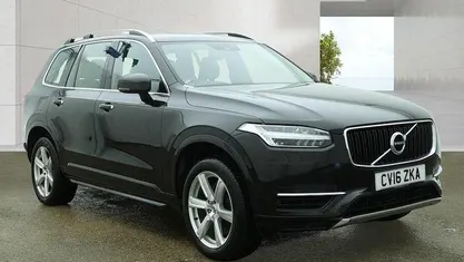 Used Volvo XC90 Momentum 407 HP (299 kW) 2017 SUV