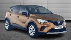 Desert orange with diamond black roof Used 2021 Renault Captur Iconic SUV | £12,650 (Fair price)