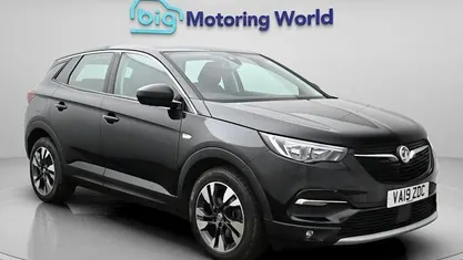 Used Vauxhall Grandland X Sport 131 HP (96 kW) 2019 Black SUV