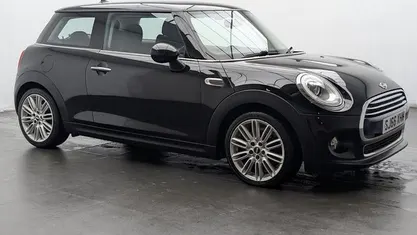 Used Mini Cooper Hatch 136 HP (100 kW) 2016 Hatchback