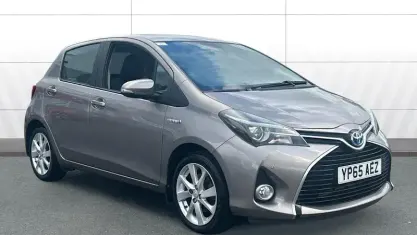 Used Toyota Yaris 101 HP (74 kW) 2016 Hatchback