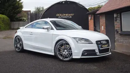 Usado Audi TTS Black Edition 272 CV (200 kW) 2013 Blanco Coupe
