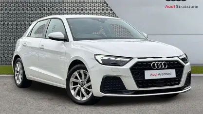Used Audi A1 Sportback Sport 95 HP (69 kW) 2023 White Hatchback