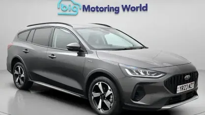 Gebraucht Ford Focus Active 155 PS (114 kW) 2023 Grau Kombi