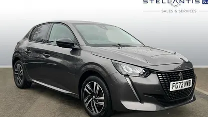 Used Peugeot 208 Allure+ 102 HP (75 kW) 2023 Hatchback