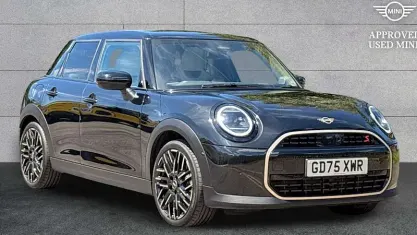 Used Mini Cooper Exclusive 150 kW (204 HP) 2026 Hatchback
