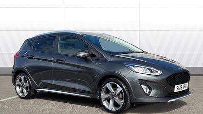 Begagnad Ford Fiesta Active X 125 HK (91 kW) 2019 Grå Halvkombi