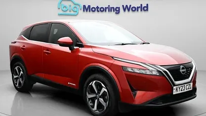 Begagnad Nissan Qashqai N-Connecta 190 HK (139 kW) 2023 Röd SUV