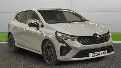 Used Renault Clio V Esprit Alpine 90 HP (66 kW) 2024 Hatchback