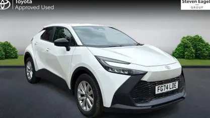 Used Toyota C-HR 140 HP (102 kW) 2024 White SUV
