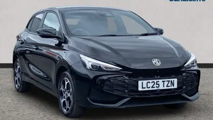 Używany MG MG3 Trophy 194 KM (142 kW) 2024 Czarny Hatchback