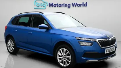 Käytetty Skoda Kamiq SE Drive 95 HP (69 kW) 2023 Sininen Katumaasturi