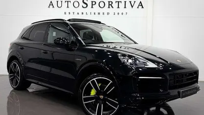Used Porsche Cayenne Platinum Edition 462 HP (339 kW) 2022 SUV