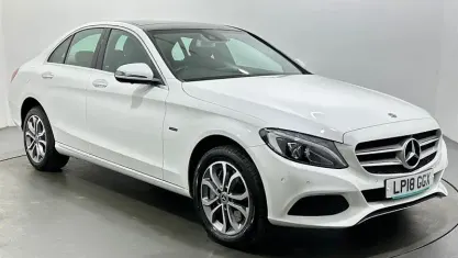 Usado Mercedes C350e Premium Plus 292 HP (214 kW) 2017 Branco Sedan